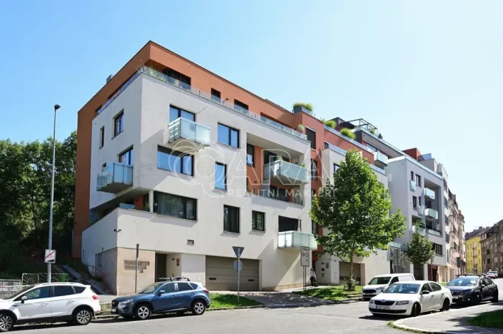 Pronájem bytu 2+kk, Praha - Podolí, Sinkulova, 47 m2