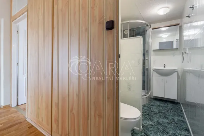 Pronájem bytu 3+1, Praha - Hostivař, Bělinského, 84 m2