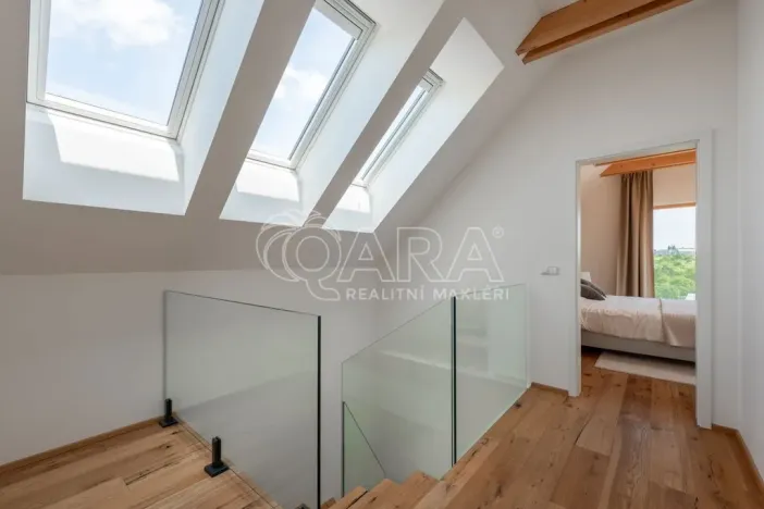 Prodej rodinného domu, Statenice, Nad Vinicí, 219 m2