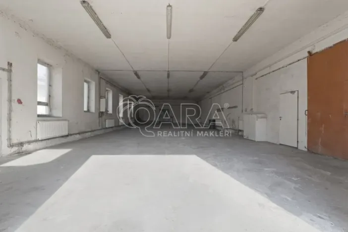 Pronájem výrobních prostor, Nový Jičín, Riegrova, 2293 m2
