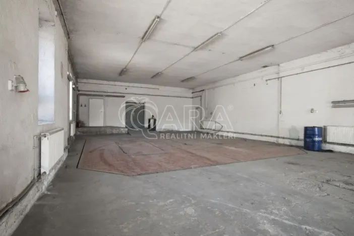 Pronájem výrobních prostor, Nový Jičín, Riegrova, 2293 m2