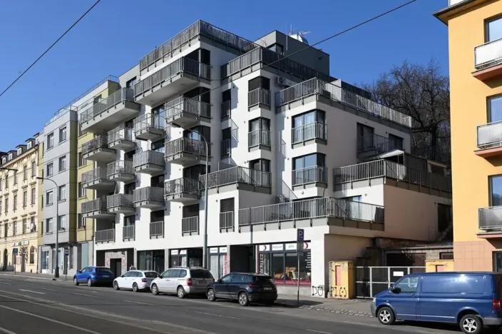 Pronájem bytu 1+kk, Praha - Smíchov, Plzeňská, 43 m2