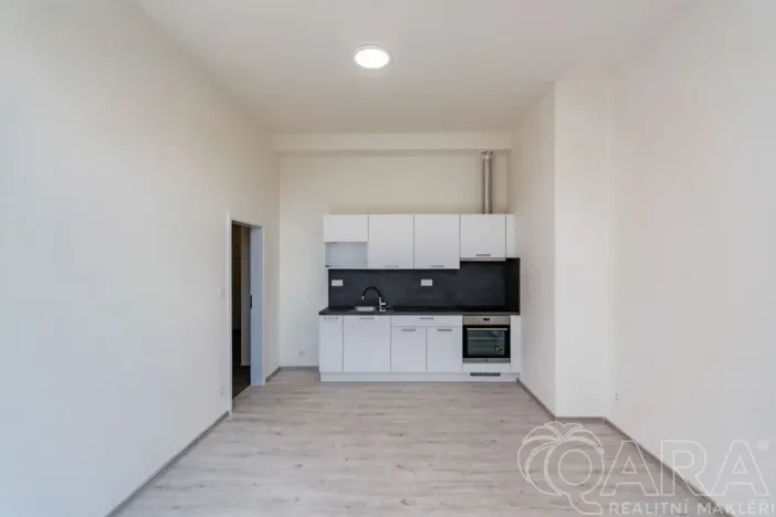 Pronájem bytu 1+kk, Tábor, Kpt. Jaroše, 38 m2