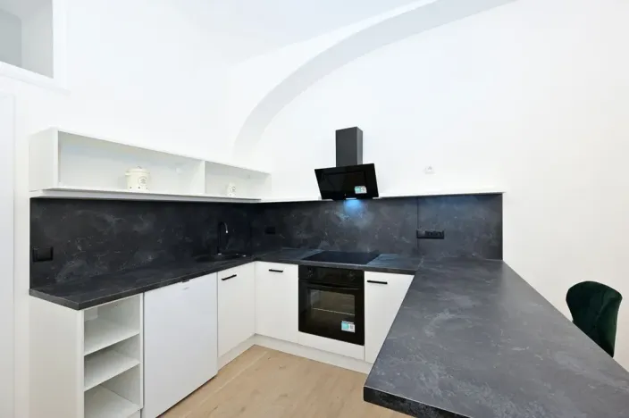 Pronájem bytu 2+kk, Praha - Košíře, Holečkova, 44 m2