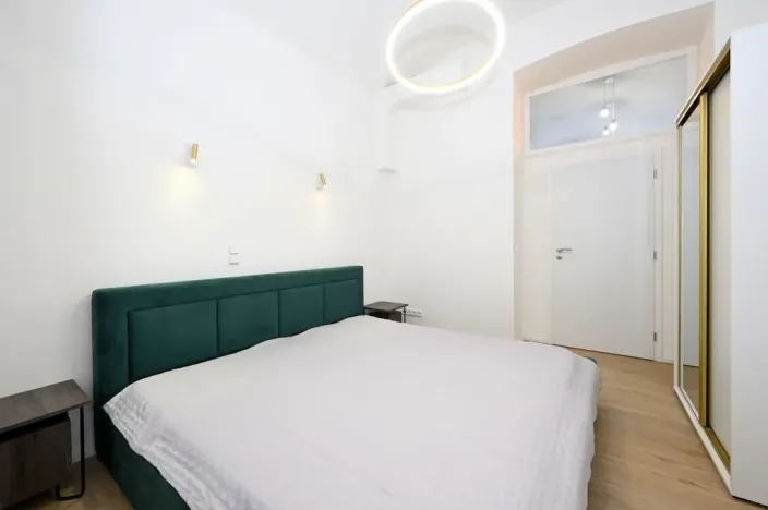 Pronájem bytu 2+kk, Praha - Košíře, Holečkova, 44 m2