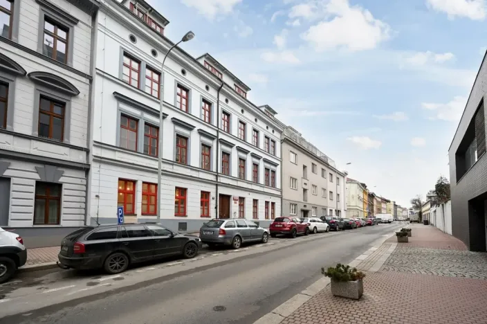 Pronájem bytu 2+kk, Praha - Košíře, Holečkova, 44 m2