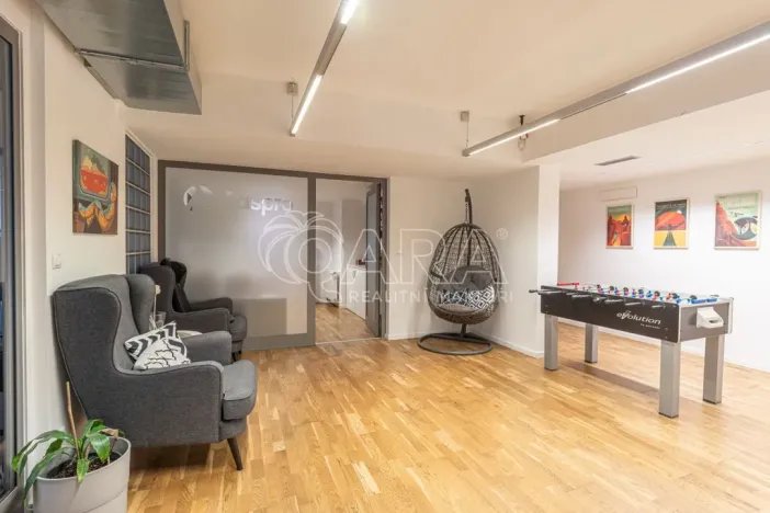 Prodej kanceláře, Praha - Žižkov, Havlíčkovo náměstí, 347 m2