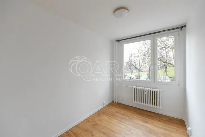 Pronájem bytu 2+kk, Praha - Bohnice, Radomská, 44 m2