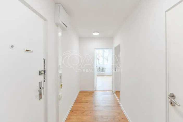 Pronájem bytu 2+kk, Praha - Bohnice, Radomská, 44 m2