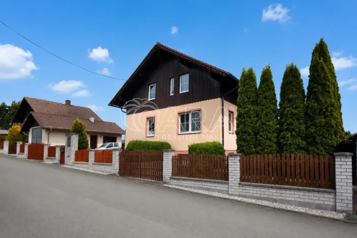 Prodej rodinného domu, Věšín, 220 m2