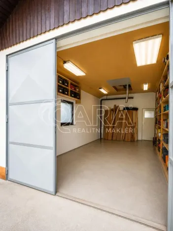 Prodej rodinného domu, Věšín, 220 m2