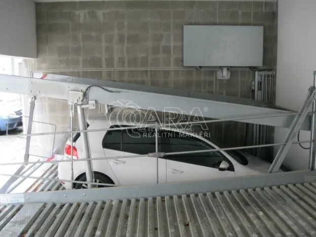 Pronájem garáže, Praha - Vinohrady, Voroněžská, 15 m2