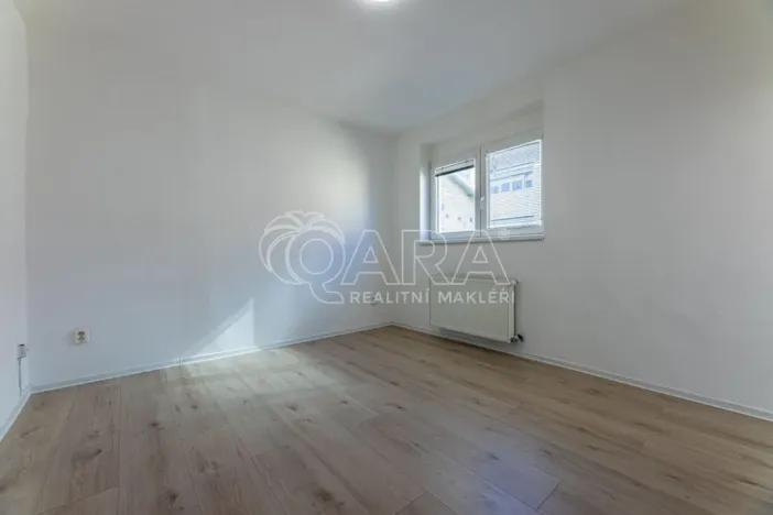 Pronájem bytu 1+kk, Praha - Vinohrady, 24 m2