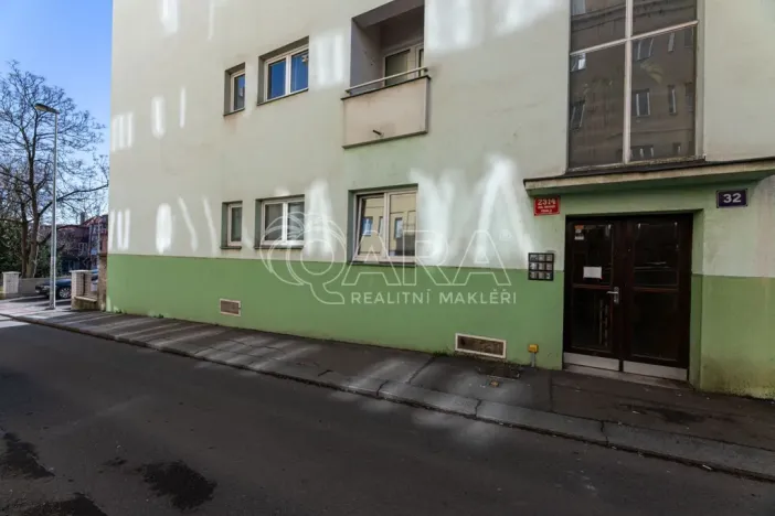 Pronájem bytu 1+kk, Praha - Vinohrady, 24 m2