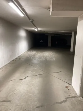 Pronájem garáže, Praha - Záběhlice, U Zahradního města, 13 m2