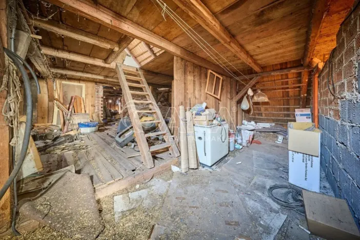 Prodej garáže, Pilníkov, Pražská, 182 m2