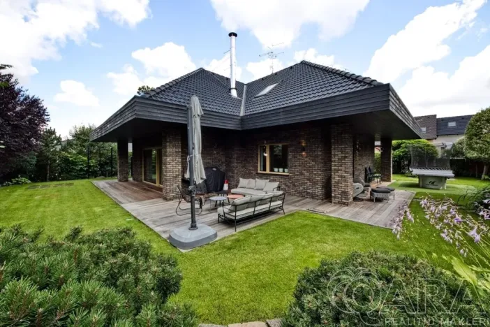 Prodej rodinného domu, Babice, Lomená, 293 m2