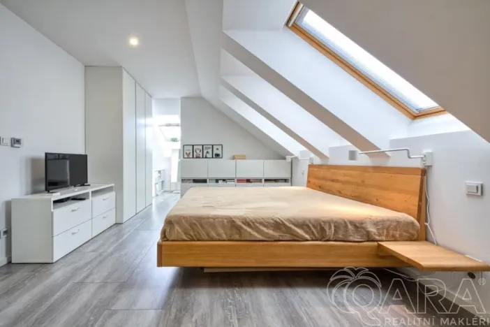 Prodej rodinného domu, Babice, Lomená, 293 m2