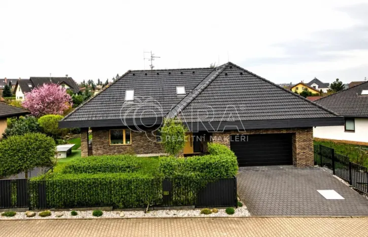 Prodej rodinného domu, Babice, Lomená, 293 m2