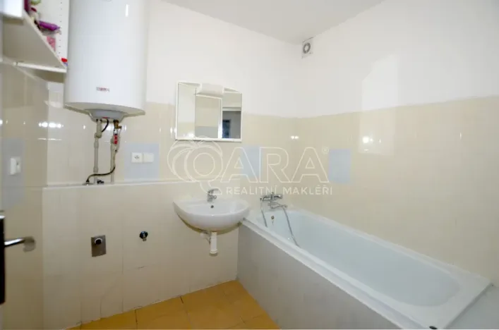 Pronájem bytu 3+kk, Holubice - Kozinec, Lesní, 95 m2