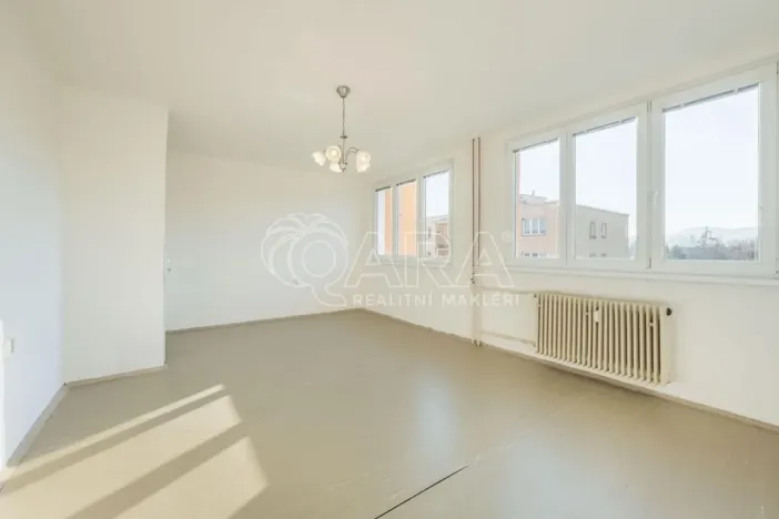 Prodej bytu 3+1, Netvořice, Sídliště II., 73 m2