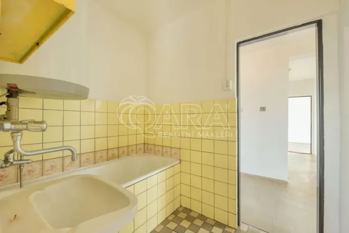 Prodej bytu 3+1, Netvořice, Sídliště II., 73 m2