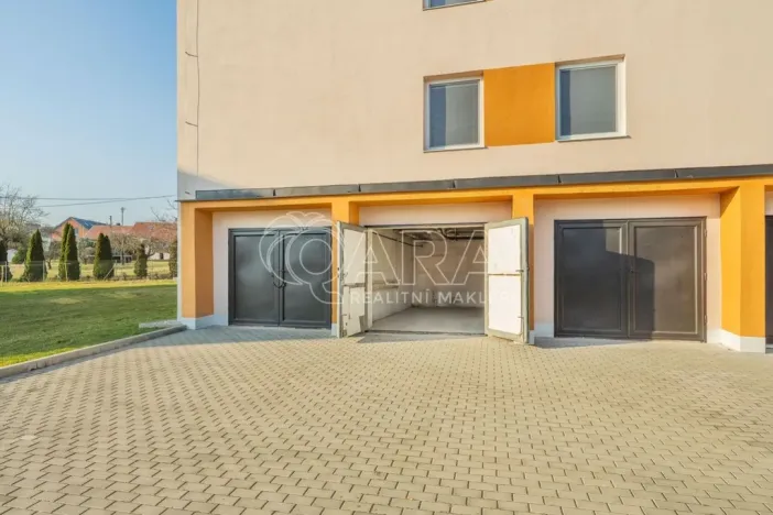 Prodej bytu 3+1, Netvořice, Sídliště II., 73 m2