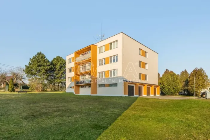 Prodej bytu 3+1, Netvořice, Sídliště II., 73 m2