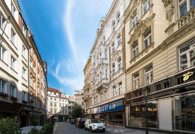 Pronájem bytu 1+1, Praha - Staré Město, Melantrichova, 34 m2