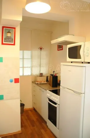 Pronájem bytu 1+1, Praha - Staré Město, Melantrichova, 34 m2