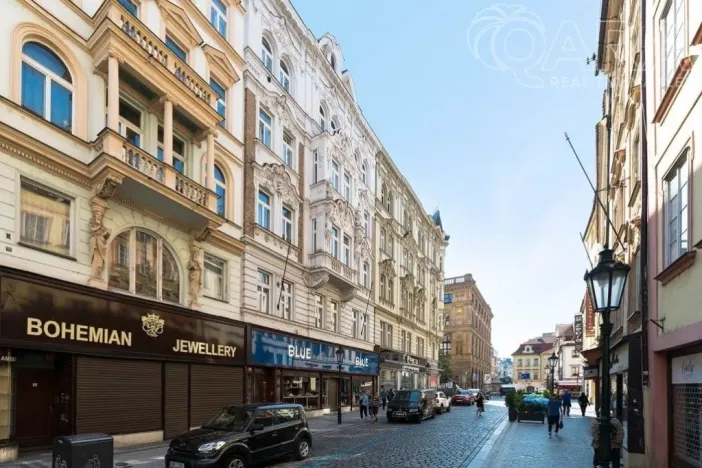 Pronájem bytu 1+1, Praha - Staré Město, Melantrichova, 34 m2