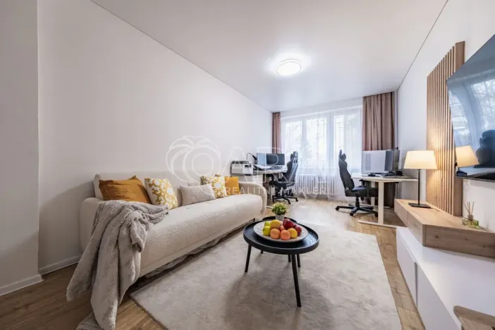 Prodej bytu 2+1, Unhošť, Komenského, 52 m2