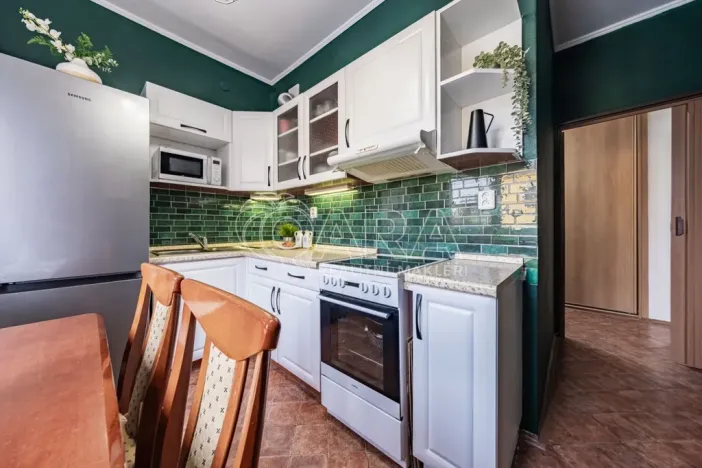 Prodej bytu 2+1, Unhošť, Komenského, 52 m2