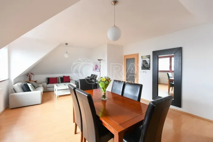 Prodej bytu 3+1, Jesenice, Platanová, 84 m2