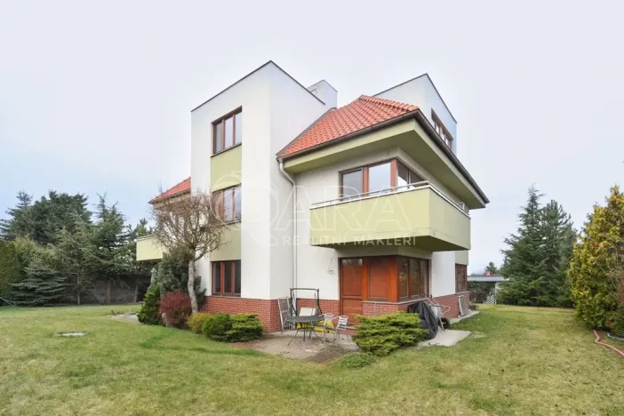 Prodej bytu 3+1, Jesenice, Platanová, 84 m2