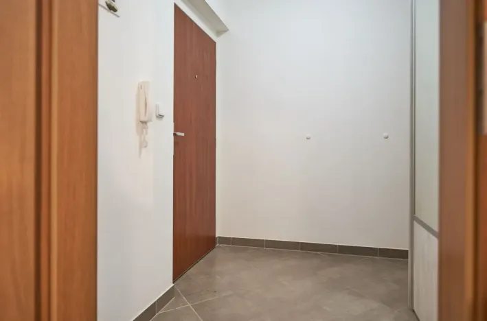 Pronájem bytu 1+kk, Praha - Zličín, Milotická, 35 m2