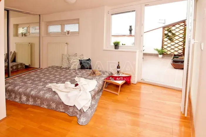 Pronájem bytu 2+kk, Praha - Bubeneč, Národní obrany, 53 m2