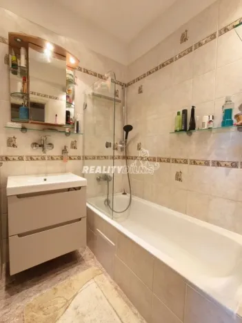 Pronájem bytu 3+1, Praha - Krč, Pacovská, 76 m2