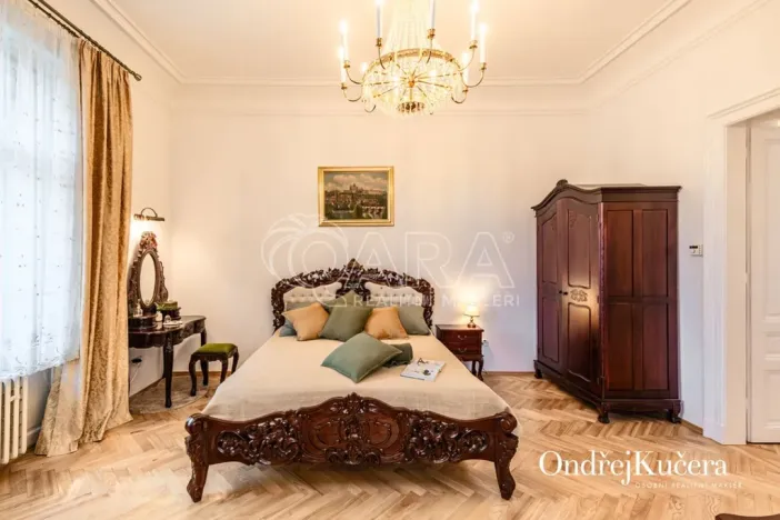 Prodej bytu 2+1, Praha - Smíchov, Janáčkovo nábřeží, 65 m2