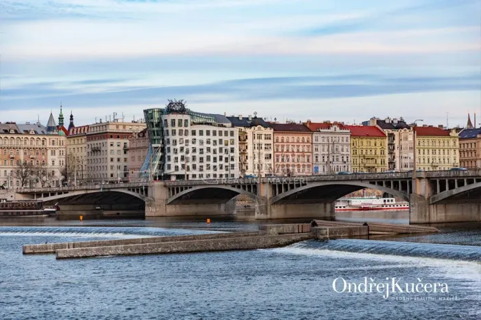 Prodej bytu 2+1, Praha - Smíchov, Janáčkovo nábřeží, 65 m2
