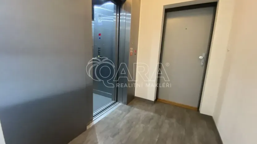 Pronájem bytu 2+kk, Brno, Hrozňatova, 72 m2