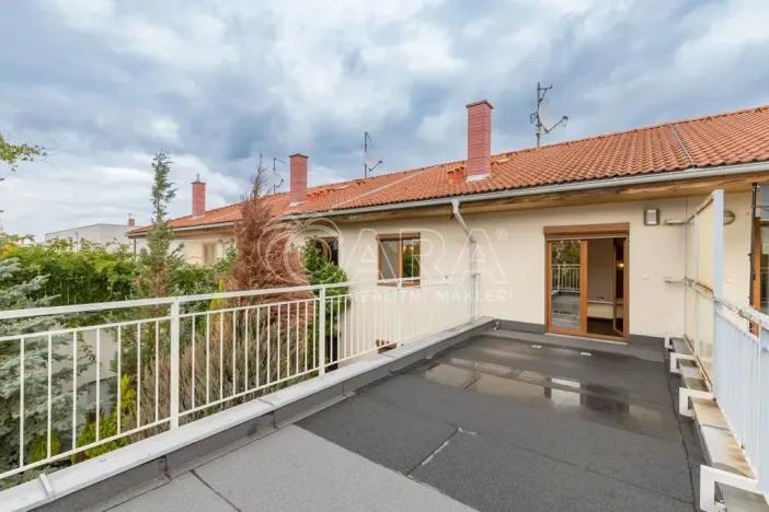 Prodej rodinného domu, Zbuzany, Lomená, 162 m2