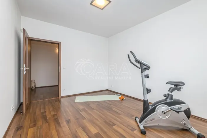 Prodej rodinného domu, Zbuzany, Lomená, 162 m2