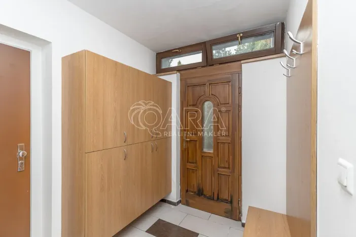 Prodej rodinného domu, Zbuzany, Lomená, 162 m2