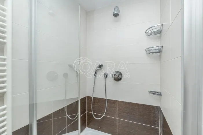 Prodej rodinného domu, Zbuzany, Lomená, 162 m2