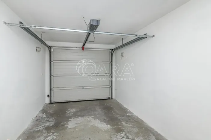 Prodej rodinného domu, Zbuzany, Lomená, 162 m2