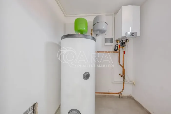 Prodej rodinného domu, Drhovy, 340 m2