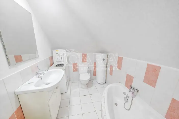 Prodej rodinného domu, Drhovy, 340 m2