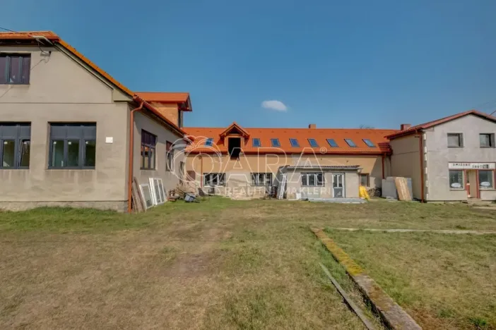 Prodej rodinného domu, Drhovy, 340 m2