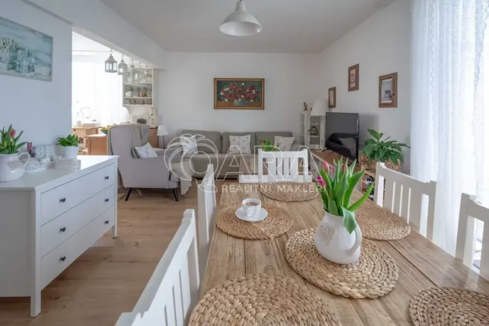 Prodej bytu 3+1, Neratovice, Čtvercová, 73 m2